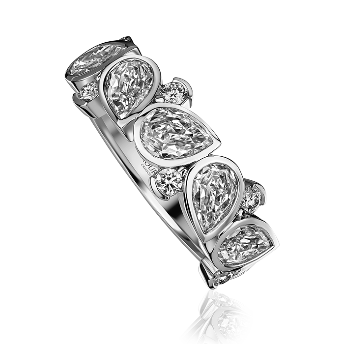 Crisscut New York L’Amour Crisscut® Pear-shape and Round Diamond Ring