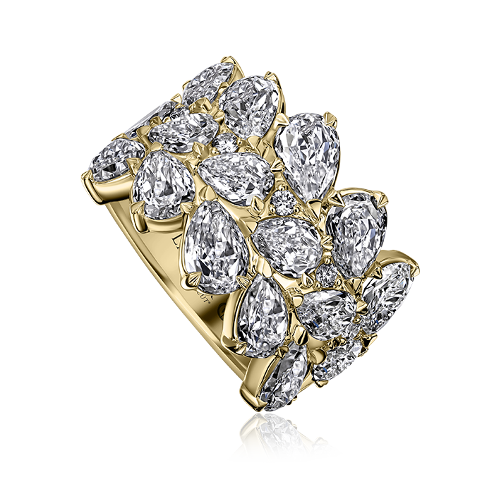 Crisscut New York L’Amour Crisscut® Pear-Shape Diamond Band